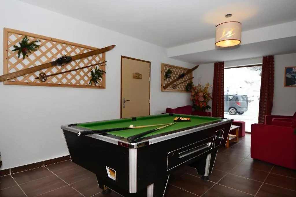 Appartement Vars Sur Les Pistes De Ski Avec Piscine Sainte-Marie  0*, Sainte-Marie (Hautes-Alpes) France
